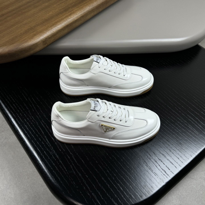 Pra*a casual shoes